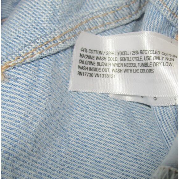 Universal Thread Women's Jeans Blue with Gold Glitter Curved Leg Pockets Size 8 - Picture 7 of 7